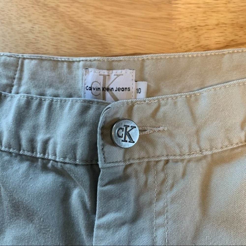 Vintage Calvin Klein Khaki Color Shorts Size 10 - Picture 2 of 13